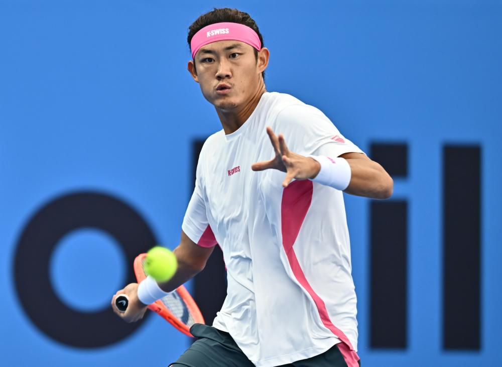 莱万：失去袖标很难过，但感受到了球迷的爱；不恨普罗别日