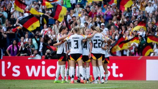 足球周刊：重返国足是刘若钒的愿望，殷切期待完成A级赛首秀