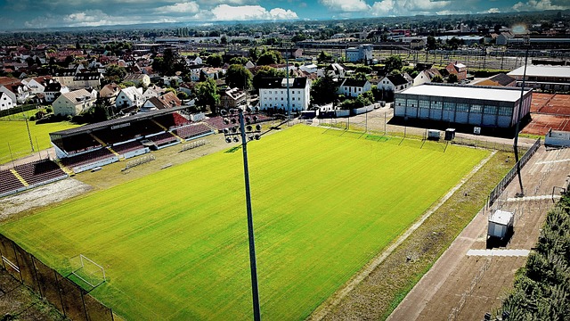 还更深入地 还更深入地